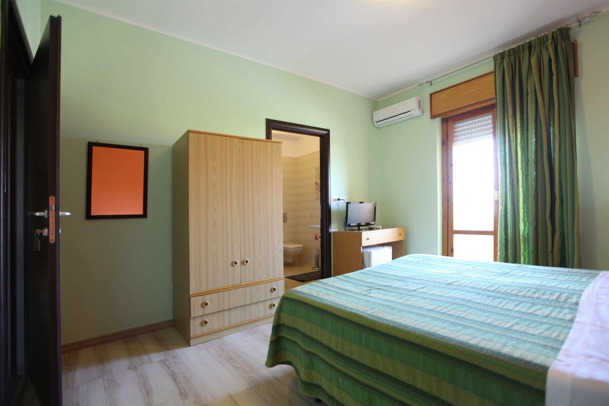 Hotel Cliché San Lucido Extérieur photo