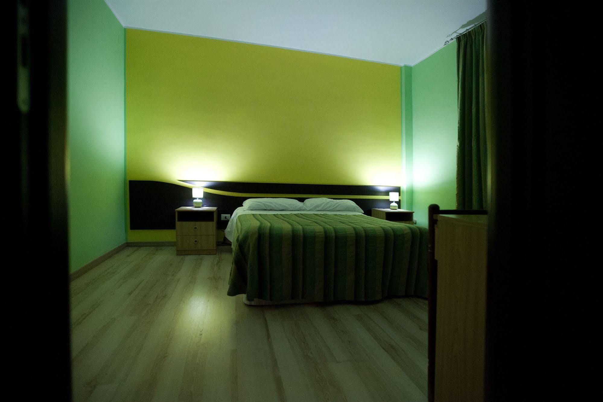 Hotel Cliché San Lucido Extérieur photo