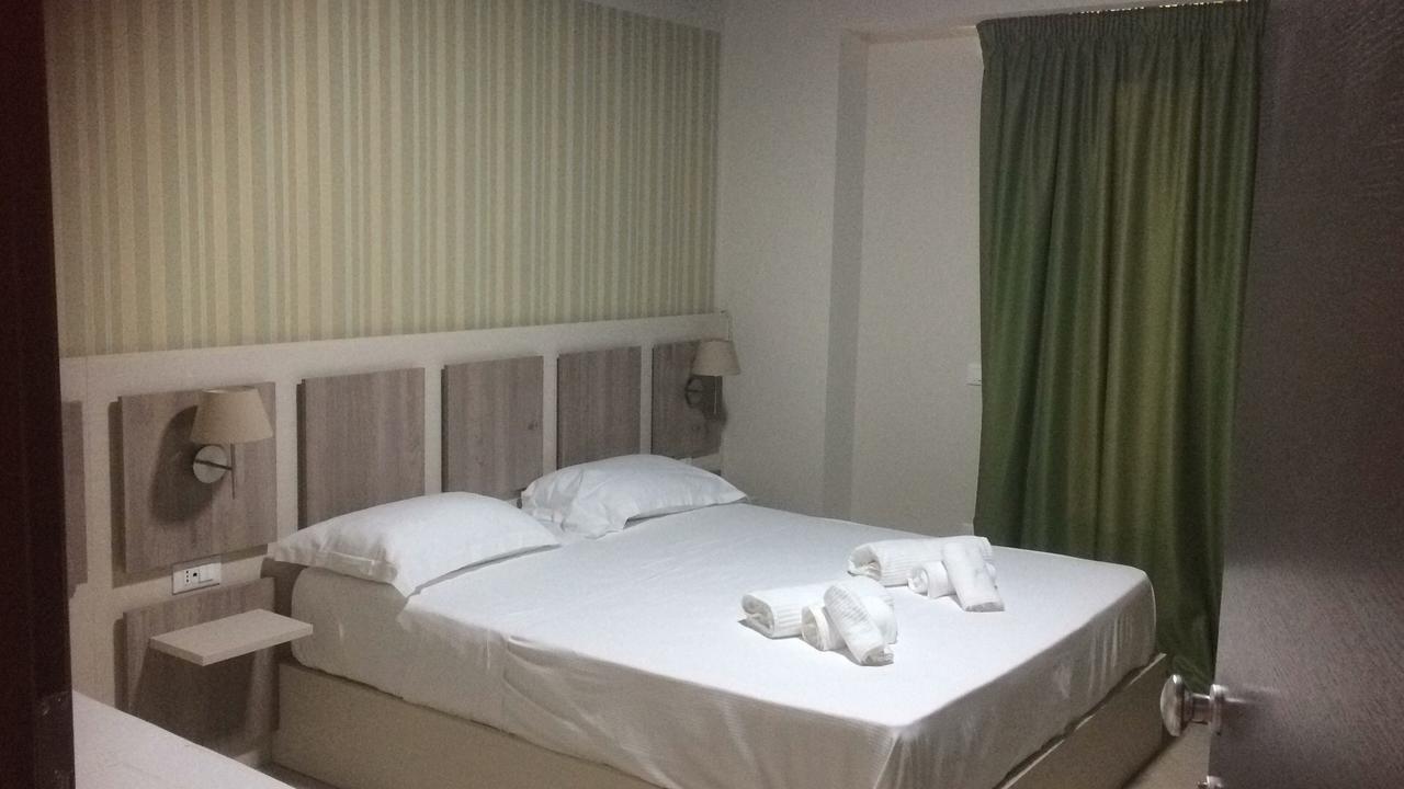 Hotel Cliché San Lucido Extérieur photo