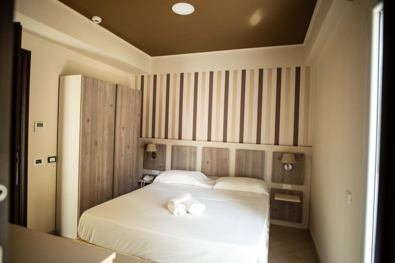 Hotel Cliché San Lucido Extérieur photo